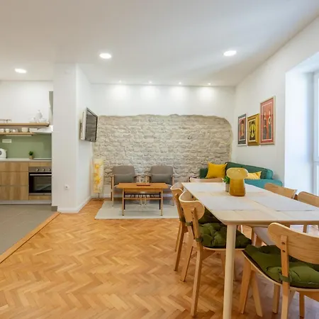 Center Διαμέρισμα